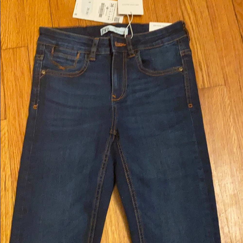 NWT Zara skinny Dark Blue Jeans.